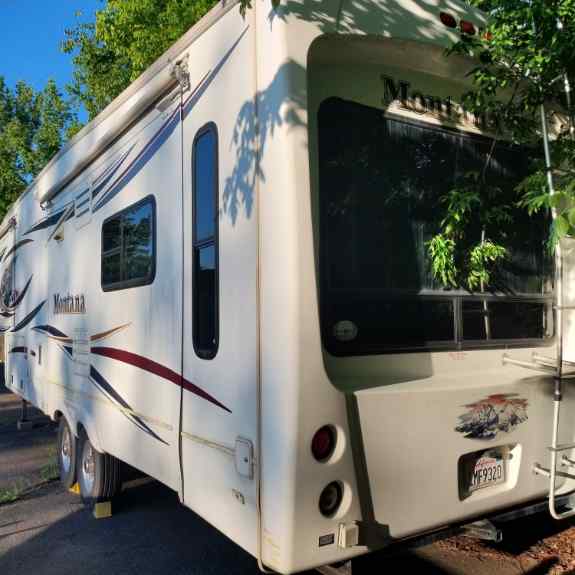 2012 Keystone Montana 3100RL 5th Wheel For Sale