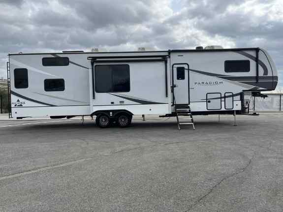 2022 Alliance Paradigm 395DS Fifth-Wheel For Sale