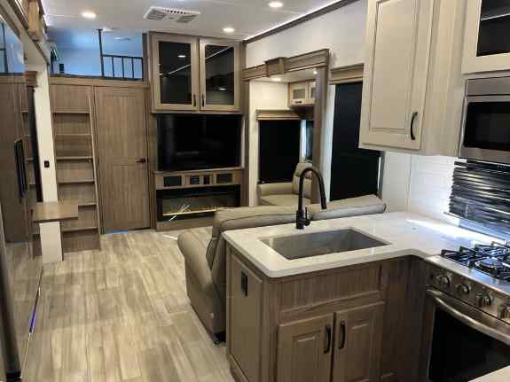 2022 Alliance Paradigm 395DS Fifth-Wheel For Sale