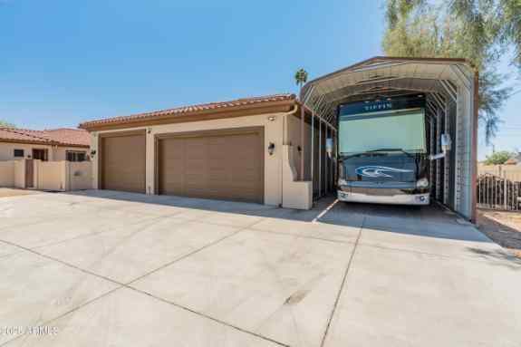 Glendale, Arizona RV Lot For Rent